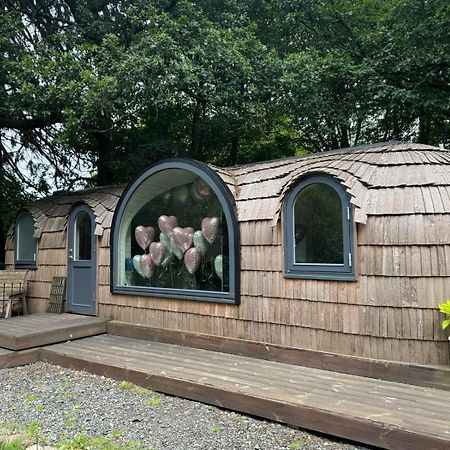Luxury Woodland Lodge Retreat At Culdees Castle كريف المظهر الخارجي الصورة