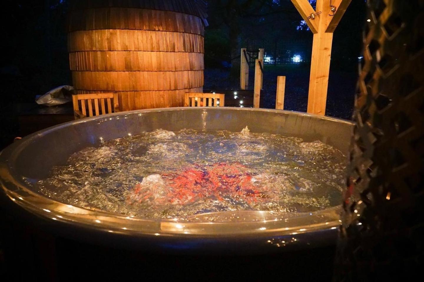 Luxury Woodland Lodge Retreat At Culdees Castle كريف المظهر الخارجي الصورة