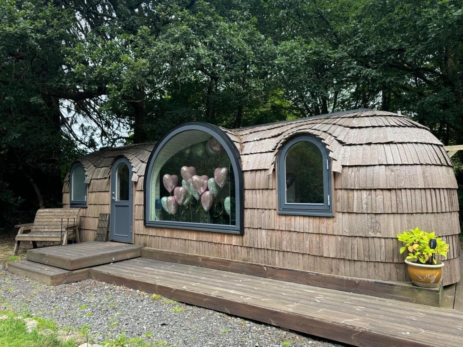 Luxury Woodland Lodge Retreat At Culdees Castle كريف المظهر الخارجي الصورة